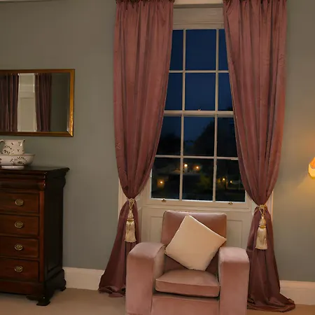 South Hill House *